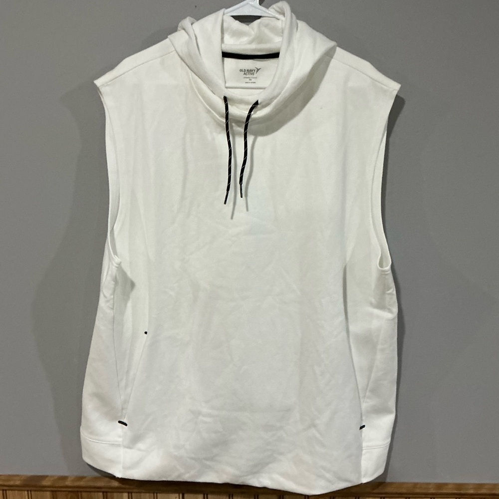 Old Navy Active Dynamic Fleece in White